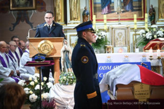 Ruszył na ratunek i zapłacił za to najwyższą cenę. Poruszające pożegnanie 29-letniego Wojciecha