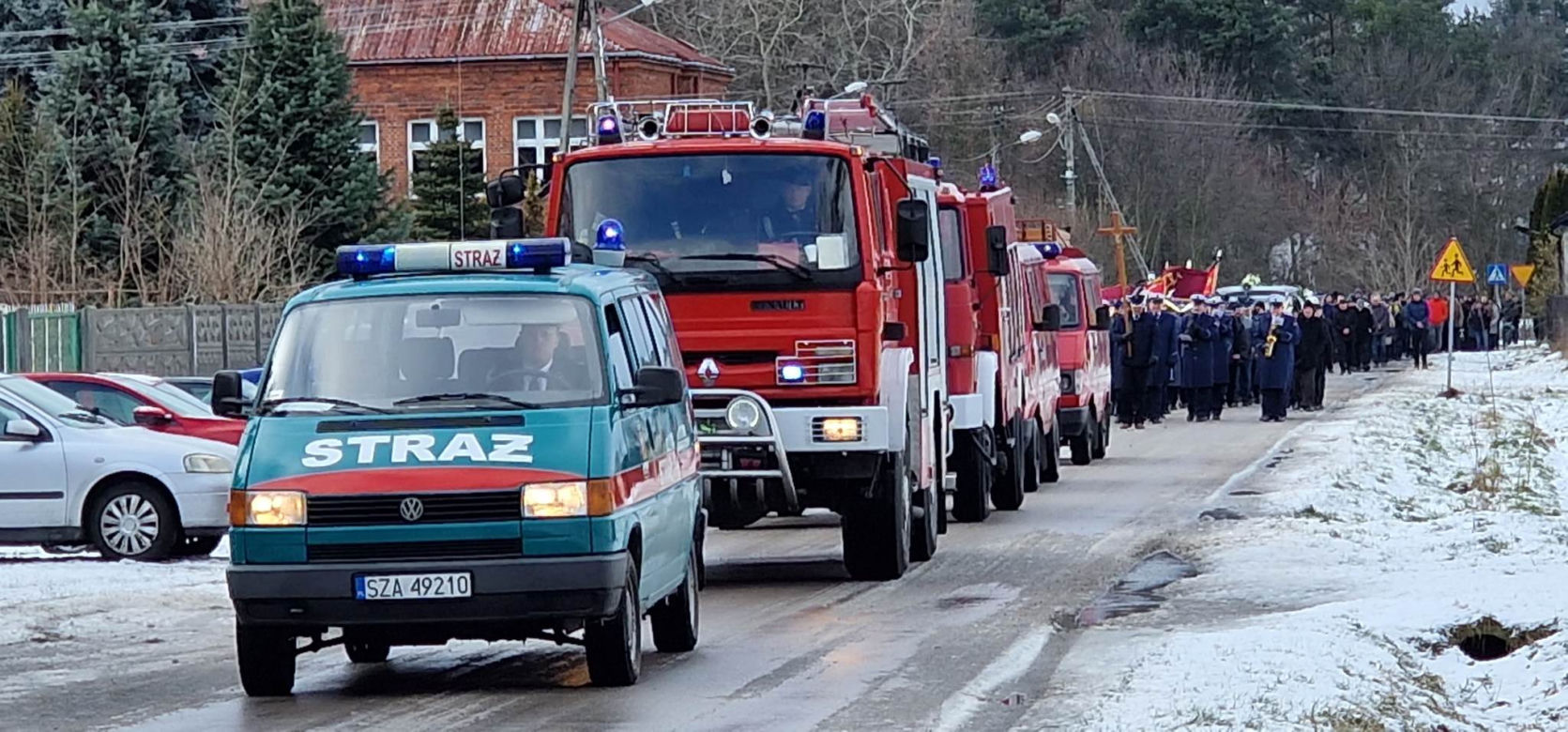 Pogrzeb sierżanta Kamila Zasady. Tragicznie zmarłego policjanta żegnały tłumy