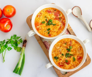 Ciepła, lekka i kojąca. Idealna zupa na gorszy dzień