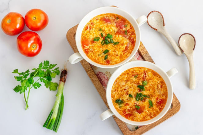 Ciepła, lekka i kojąca. Idealna zupa na gorszy dzień