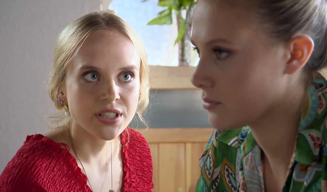 Na Wspólnej, odc. 3543: Daria (Patrycja Topajew), Luiza (Ada Drozd)