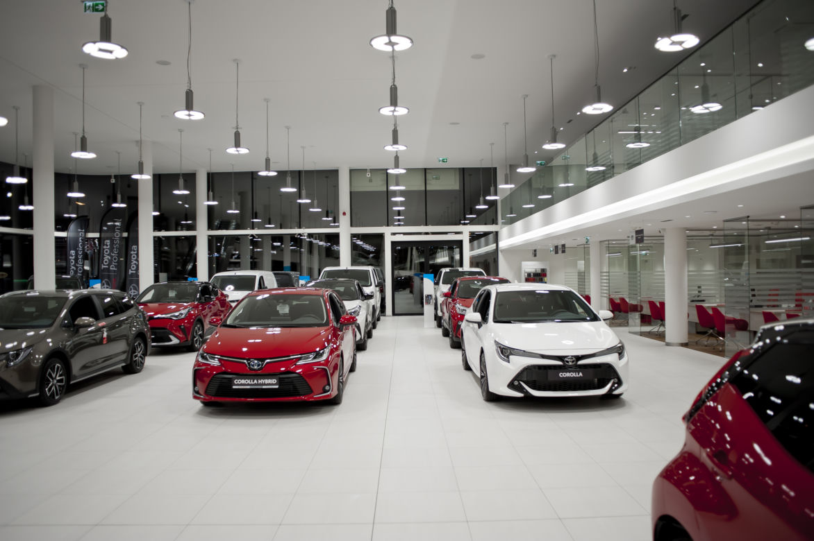 Nowoczesny salon Toyoty i Lexusa w Krakowie