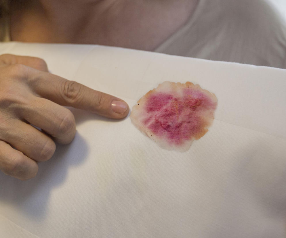 Sposób na plamy na obrusie