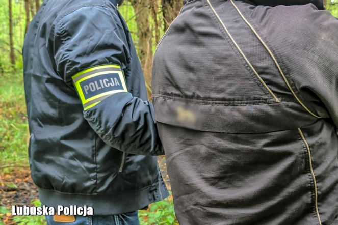 Seryjny podpalacz lasów złapany. 40-latkowi grozi surowa kara