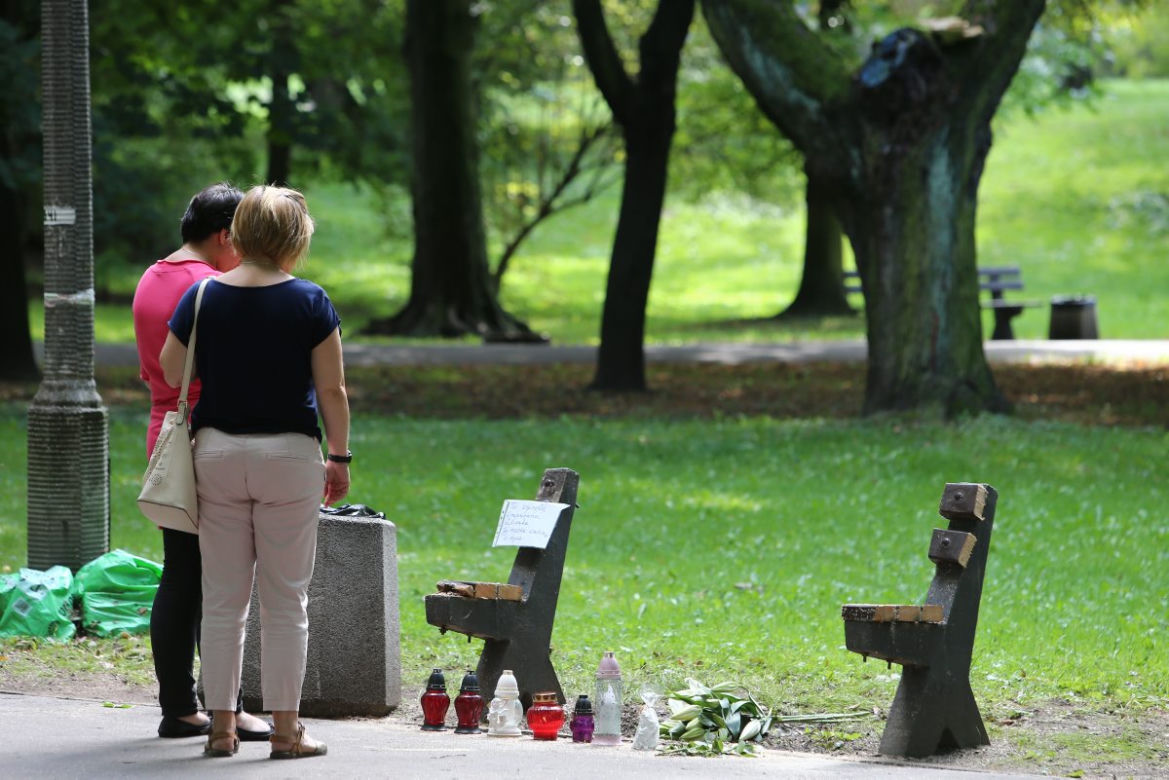 Drzewo zabiło Liliankę w Parku Praskim. Jej rodzice zeznają przed sądem 