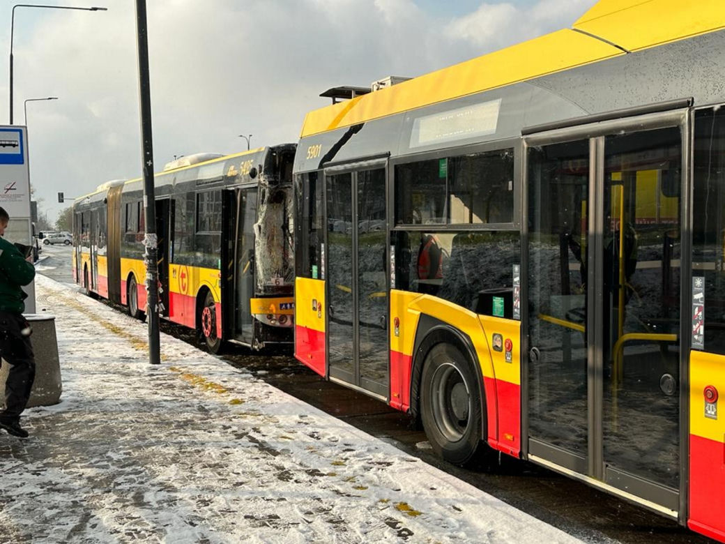 Pierwszy śnieg w Warszawie. Zablokowana Dolina Służewiecka