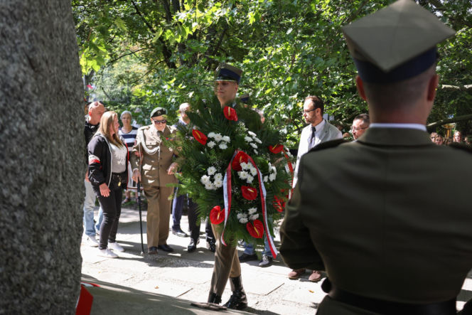 Hołd dla żołnierzy „Żywiciela” w 82. rocznicę wybuchu Powstania Warszawskiego