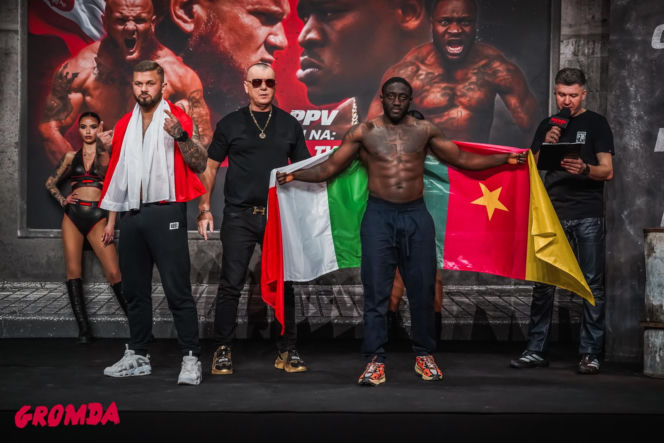 Ring girls Gromda 24