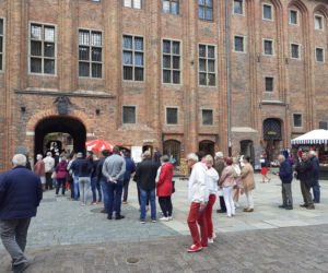 Szczepienia Citomedu na dziedzińcu muzeum