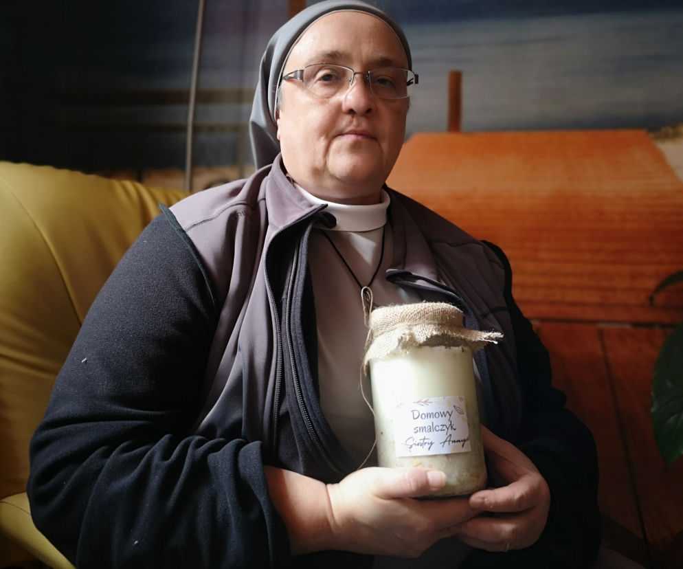 Robi smalec żeby “zbudować coś dobrego”! Siostra Anna Bałchan pomaga w budowie żłobka I przedszkola