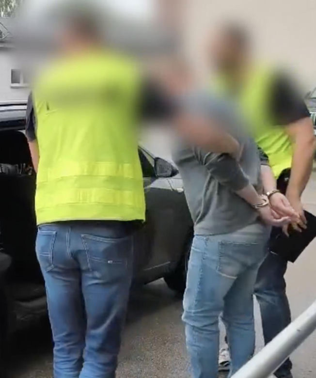 Żarówkowy gang w rękach policji. Ukradli sprzęt za 300 tysięcy złotych! Sprzedawali towar po całej Polsce