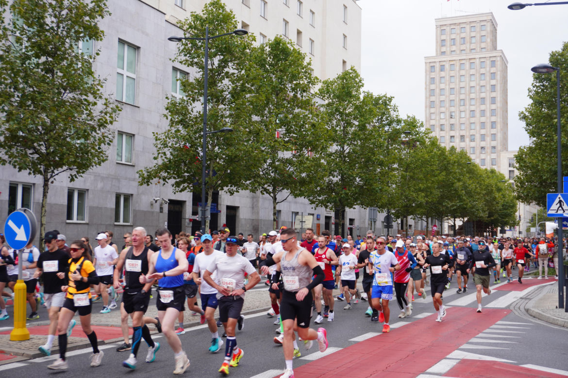 Uczestnicy Maratonu Warszawskiego 2025