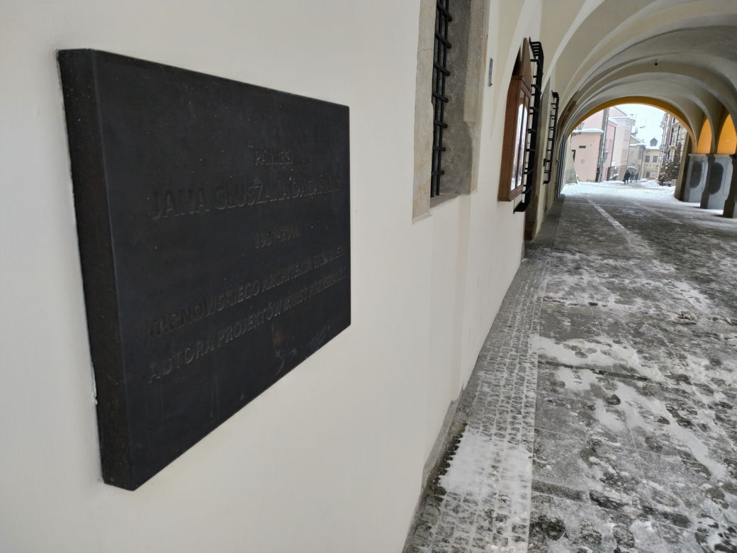 Pomnik, który grzeje! Płyta Jana Głuszaka Dagaramy w Tarnowie