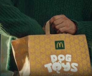 Tego jeszcze nie było. W McDonald’s wprowadzili ofertę dla psów „Happy Doggy”