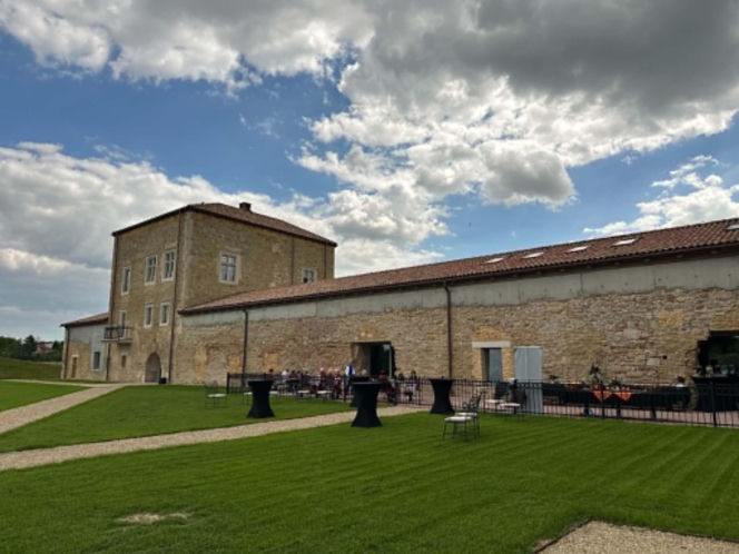 Zamek Ćmielów powraca do życia! Historia, rock’n’roll i wielkie otwarcie w najbliższy weekend