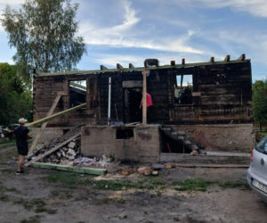 Rodzina z Topolan odbudowuje dom po pożarze