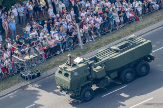 Święto Wojska Polskiego 2026: Wielka defilada w Warszawie i parada morska w Gdyni. Tysiące żołnierzy i ten sprzęt wojskowy zaskoczą Polaków