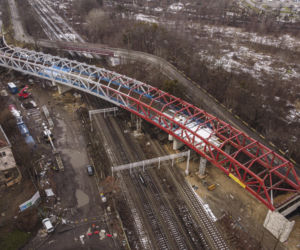 Trwa budowa wiaduktu przy ul. Strzegomskiej i Robotniczej we Wrocławiu