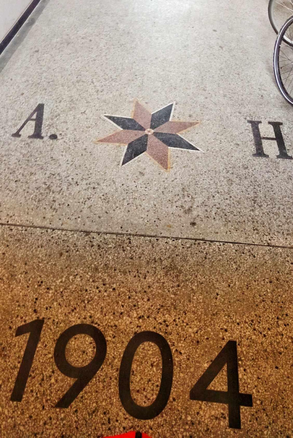 Czajcza 2a. Kamienica w Poznaniu