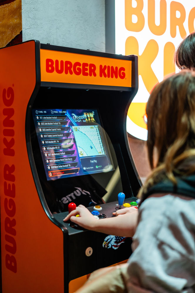 Królewski start w Posnanii. Burger King otwiera lokal i rozdaje 100 Whopperów!