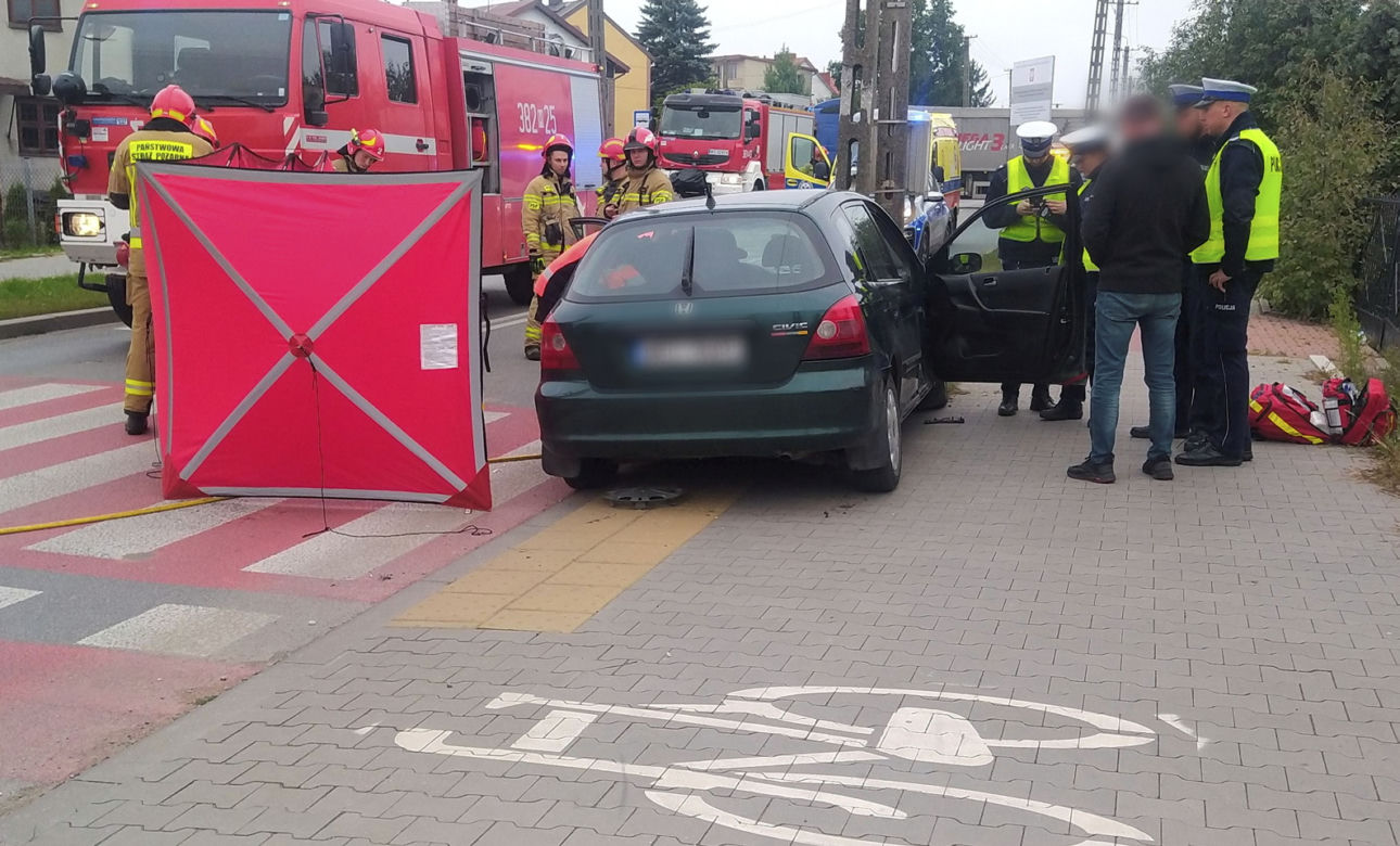Dramatyczny wypadek w Siedlcach. Zasłabł za kierownicą i huknął hondą w słup. Nie żyje