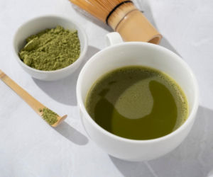 Matcha jest już passe. Ten napój ma łagodniejszy smak i mniej kofeiny