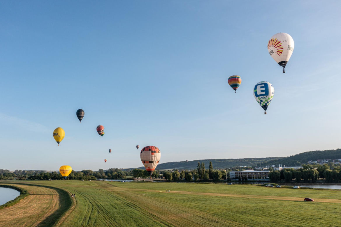 Balonowe Świętokrzyskie 2025 w Pińczowie: Wielka Fiesta Balonowa rusza dziś!