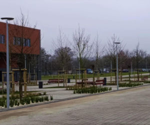 Plac przed Netto Areną po przebudowie