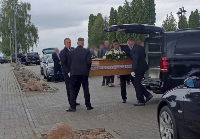 Tragedia podczas wycinki drzew. Olbrzymi konar zmiażdżył Pawła w lesie