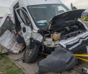 Wypadek w Knyszynie. Zderzenie dwóch busów zablokowało skrzyżowanie [ZDJĘCIA]