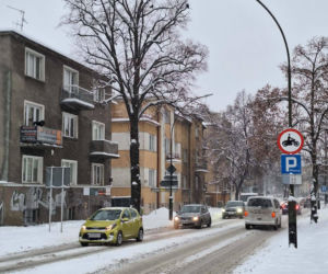 Zima na Podkarpaciu nie odpuszcza. Błoto pośniegowe utrudnia jazdę w regionie