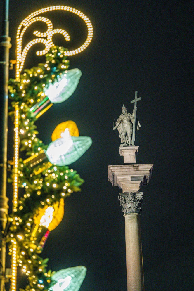 Świąteczna iluminacja 2025/2026 w Warszawie