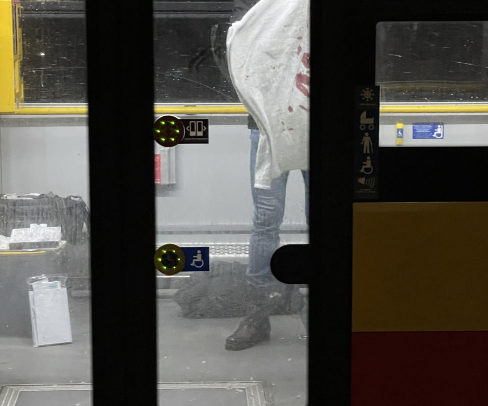 Zakrwawiony mężczyzna jechał autobusem