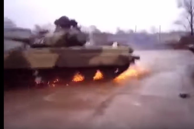driftujący czołg