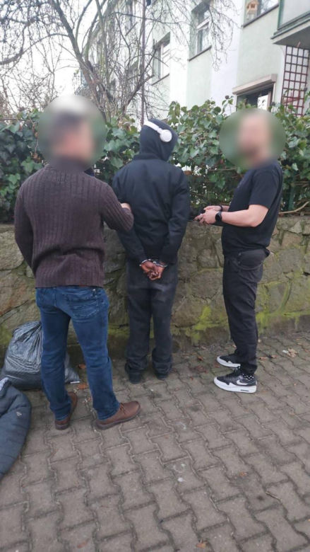 Ukradli ponad 2 tysiące zegarków pod Wrocławiem. "Zatrzymano obywateli Afryki"