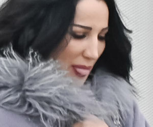 Justyna Steczkowska boso na śniegu