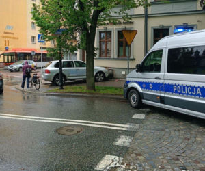 Kierowca Porsche wjechał w budynek w centrum Rzeszowa! 53-latek był pijany