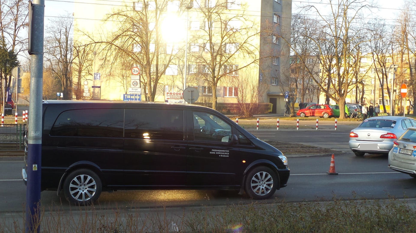 Kraków: Śmiertelny wypadek na przejściu dla pieszych, zginął mężczyzna