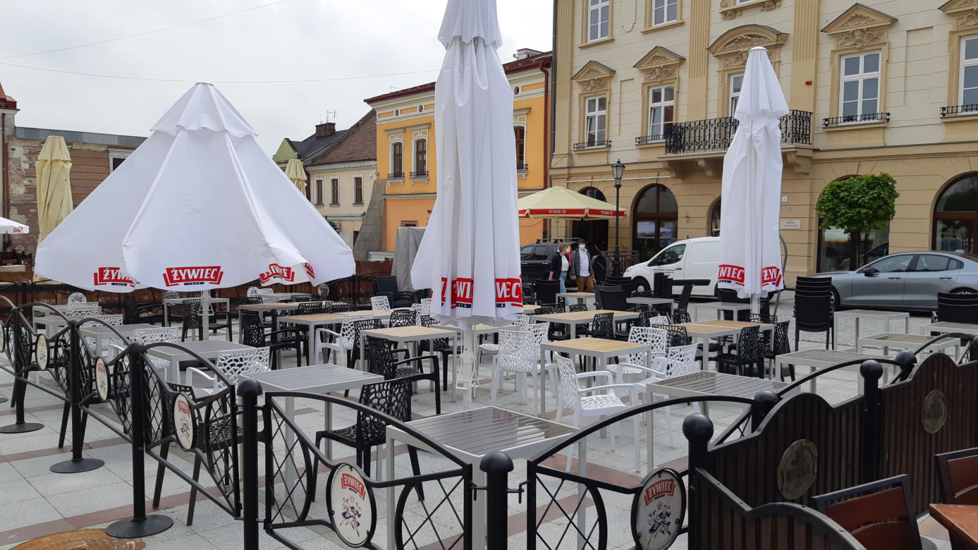Ogródki kawiarniane na tarnowskim Rynku otwarte!