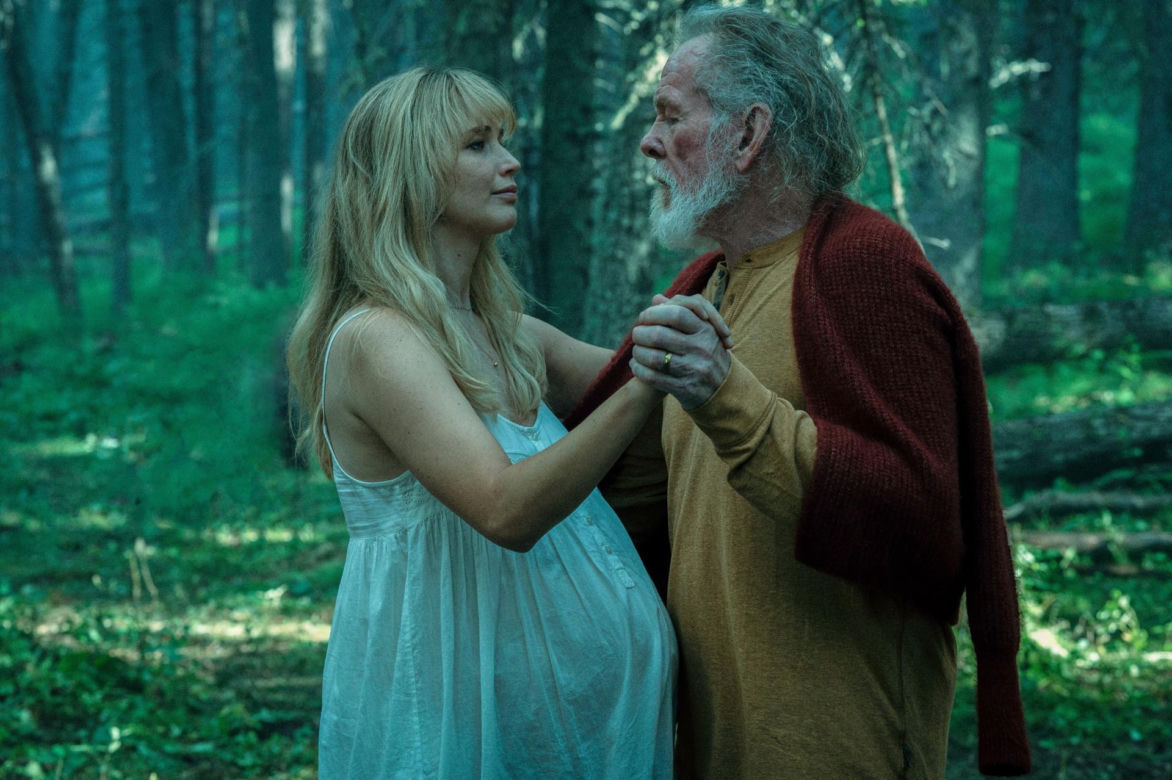 Jennifer Lawrence idzie pod nóż! Powiększy biust, ale tego nie zrobi nigdy