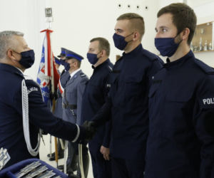 Lubelska policja ma nowych funkcjonariuszy. Ślubowanie w Lublinie