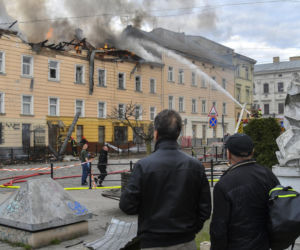 PILNE! Rosjanie zaatakowali pełne cywilów centrum Lwowa! Są nagrania