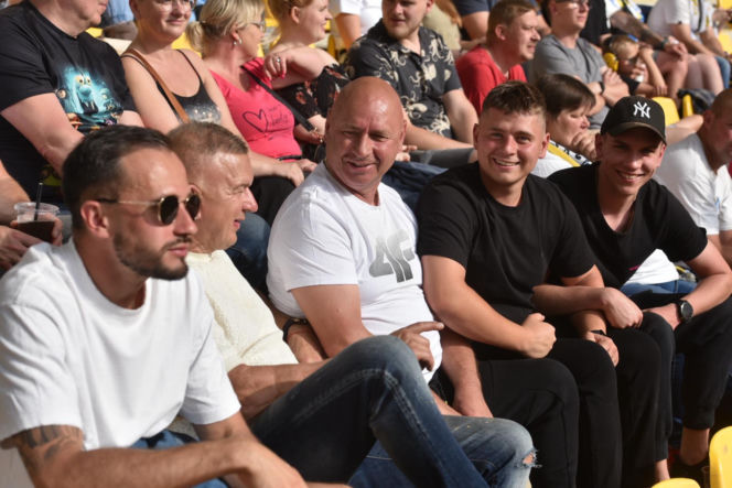 PRES Grupa Deweloperska Toruń - Gezet Stal Gorzów: Zdjęcia kibiców z meczu 7. kolejki PGE Ekstraligi na Motoarenie
