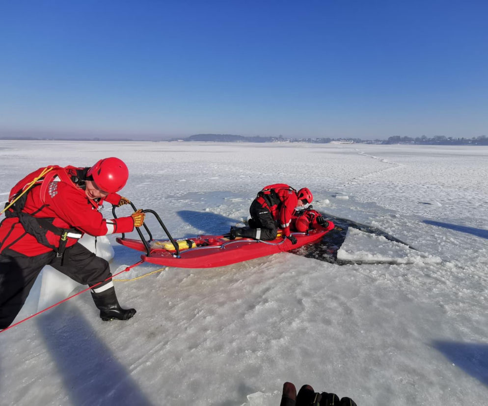 Ćwiczenia na lodzie