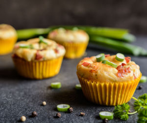 Muffinki z boczkiem