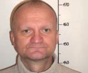 CBŚP ujawniło wizerunki 9 domniemanych członków siatki pedofilskiej