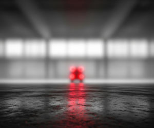 Stewardesa wyrzucona z samolotu przeżyła katastrofę. To prawdziwy cud?