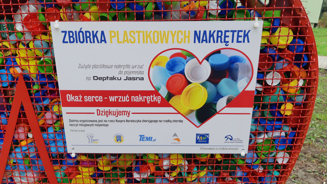 Serce wypełnia sie po brzegi! Zobacz jak mieszkańcy pomagają choremu Kacprowi