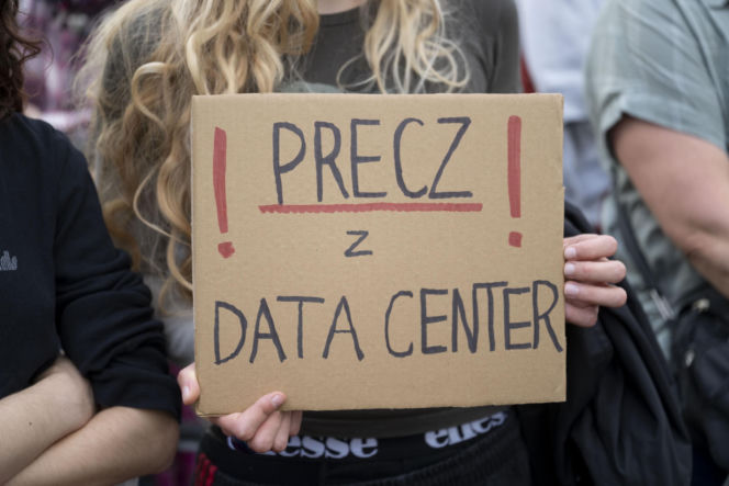 Protest w Piasecznie przeciwko Data Center
