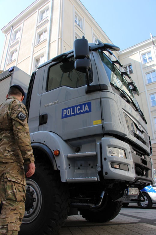 Nowe pojazdy policji